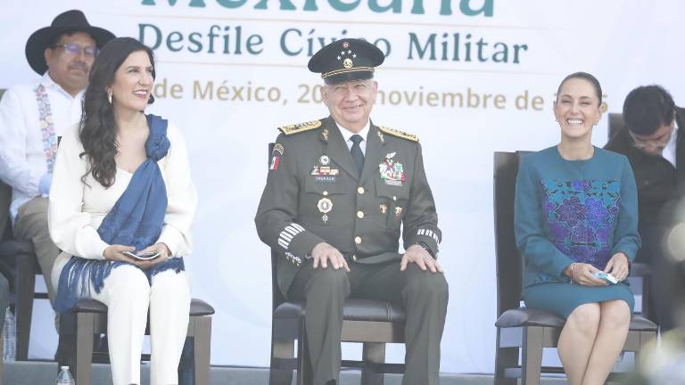 La Diputada federal Kenia López Rabadán, Presidenta de la Mesa Directiva de la Cámara de Diputados, critica mensaje de la Presidenta Claudia Sheinbaum Pardo.