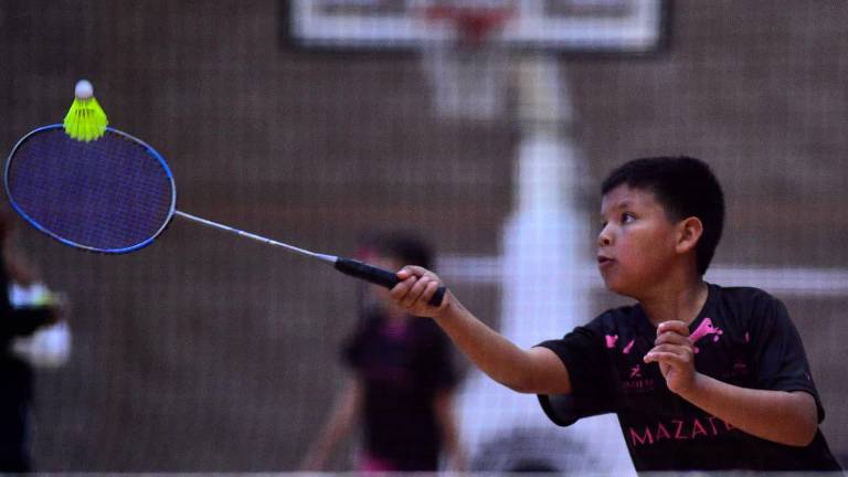 David Orlando Ontiveros Rivas se quedó con el oro en la Sub 17 de bádminton.