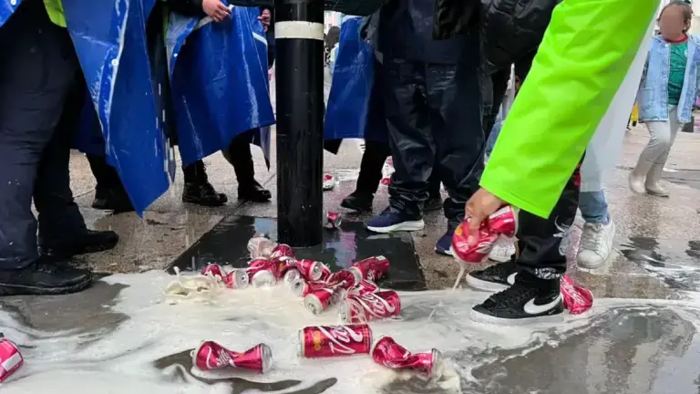Personal de Seguridad de CDMX decomisó bebidas alcohólicas por el partido México-Inglaterra.