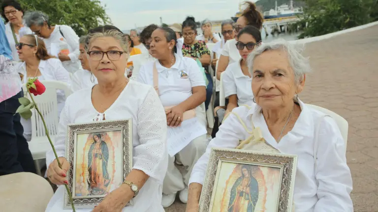 Irene Espino y Griselda López.
