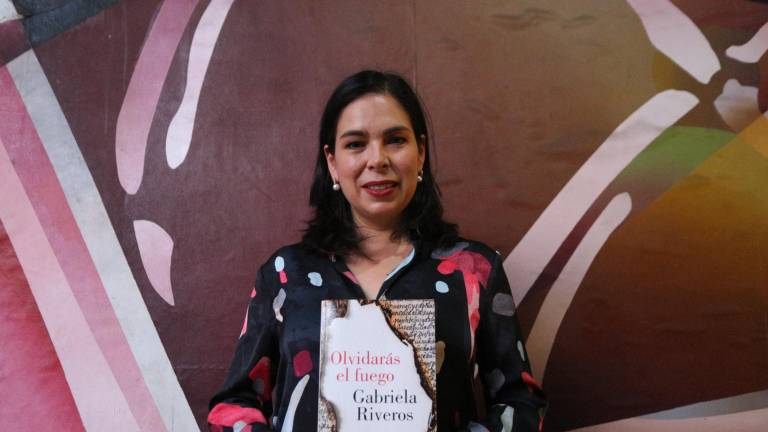 Gabriela Riveros presentó en el Museo de Arte Mazatlán su libro Olvidarás el fuego.