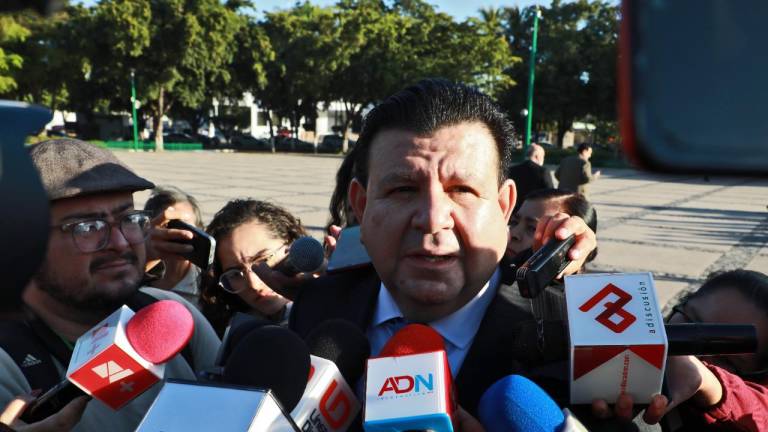 Estoy trabajando bien, dice Secretario de Obras de Sinaloa ante denuncia de opacidad