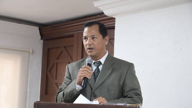 Juan José Estrada asumió la presidencia del Club de Leones Mazatlán para el periodo 2025-2026.