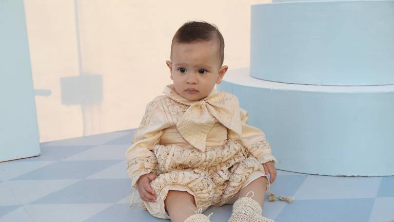 Alejandro Carlos fue el protagonista de una alegre celebración con motivo de su bautizo organizada por sus padres, rodeado del cariño de familiares y amigos.