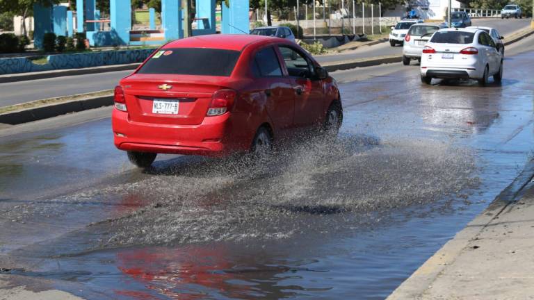 Ingenieros de Mazatlán proponen al alcalde crear proyecto para resolver de raíz, fuga de agua sucia y potable
