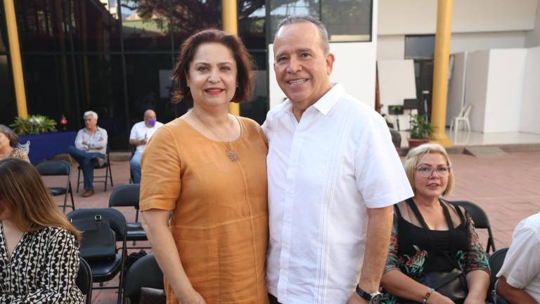 Alma de Medina y Mario Medina.