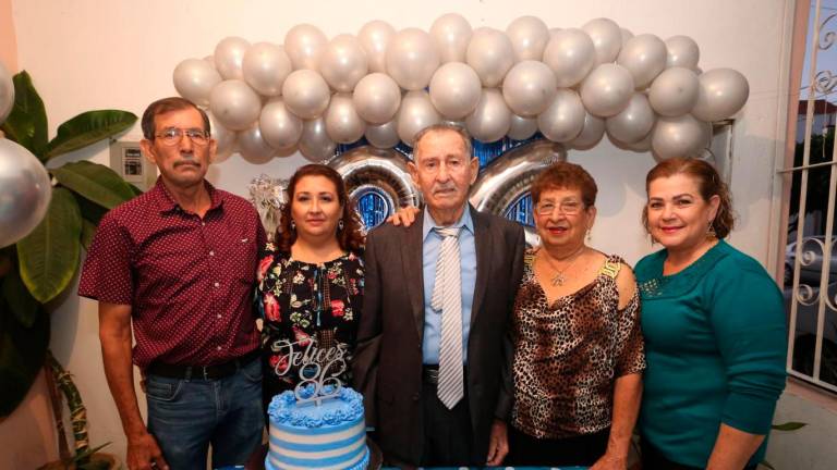 Rafael Tirado Loaiza pasa un feliz cumpleaños