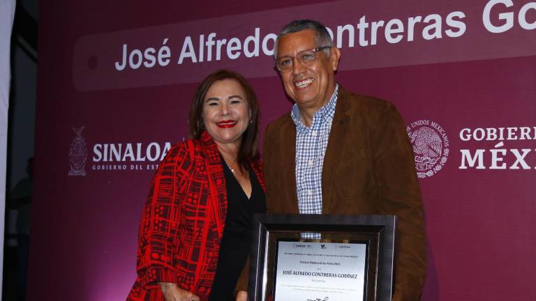 Entregan a Ito Contreras el Premio Sinaloa de Artes