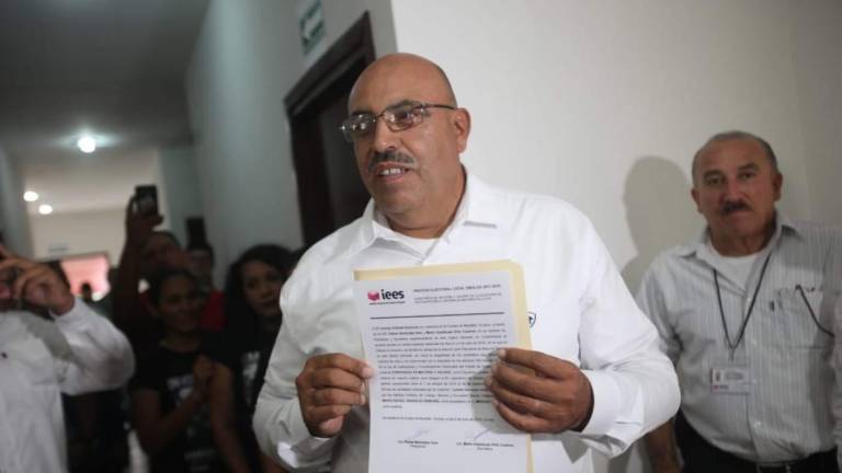 Mario González acusa que lo relegan en Vialidad y Transportes