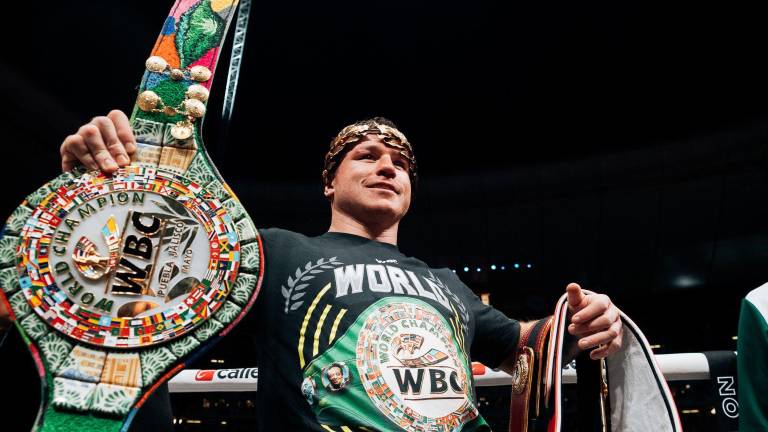 Canelo lidera el ranking de The Ring Magazine.