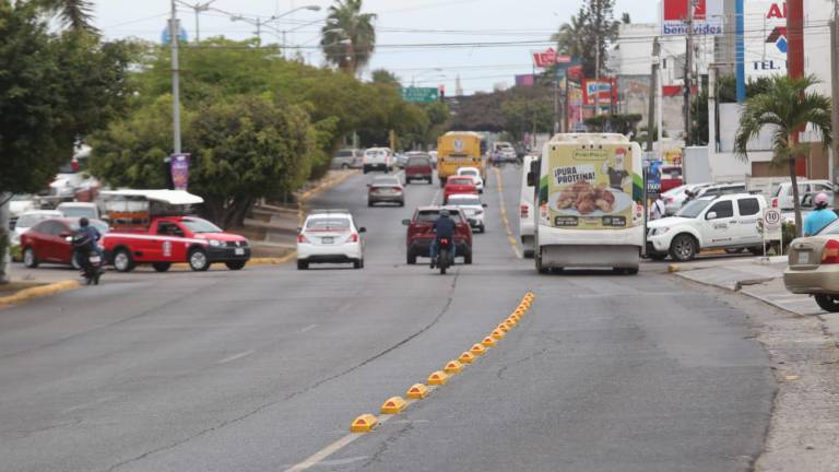 Transportistas de Mazatlán declaran que desde que el Gobierno Municipal instaló los delimitadores, los accidentes en esta zona se redujeron en un 50 por ciento.