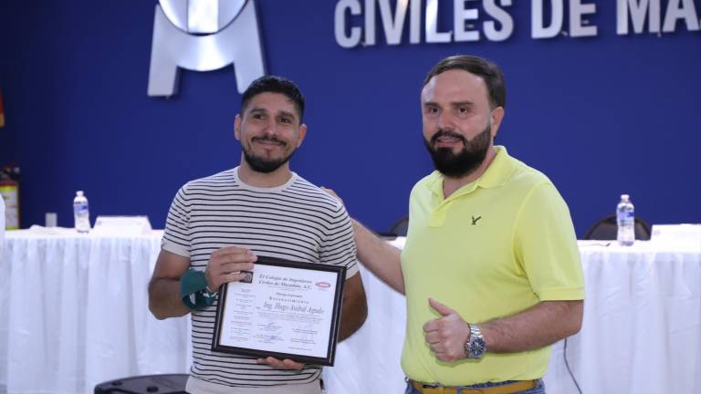 Clausura de curso para estructuras en el Colegio de Ingenieros Civiles de Mazatlán A.C.