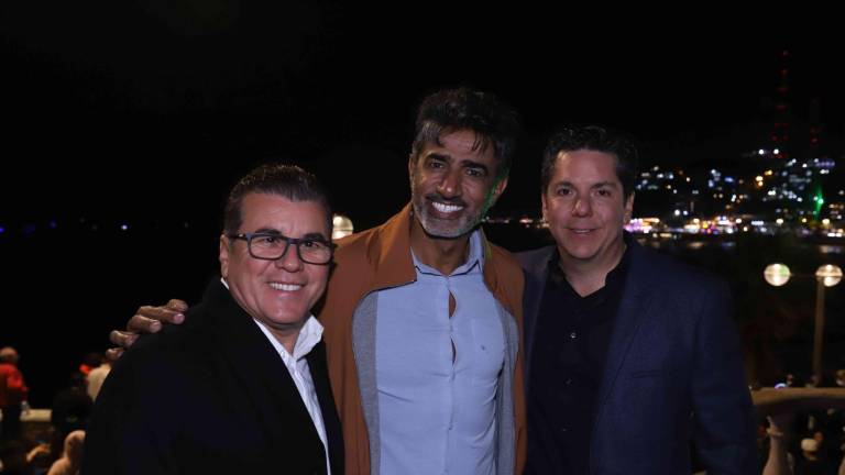 El Alcalde Édgar González junto al empresario Federico Domínguez Kelly y al centro, el embajador del Estado de Qatar en México, Mohammed Jassem AL-Kuwari.