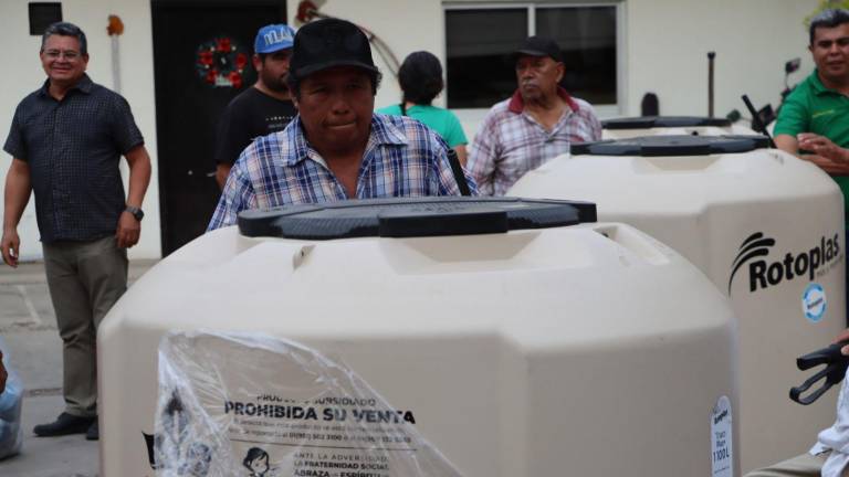 El programa de subsidios busca garantizar acceso al agua potable en hogares del municipio.