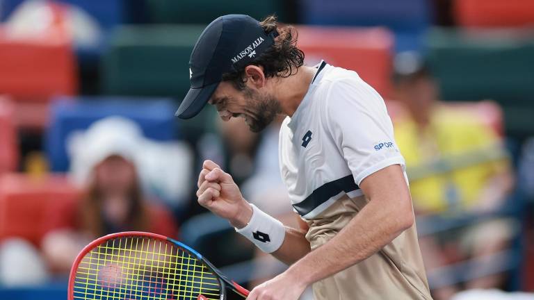 Valentin Vacherot sorprende a Novak Djokovic para alcanzar la final del Rolex Shanghai Masters.