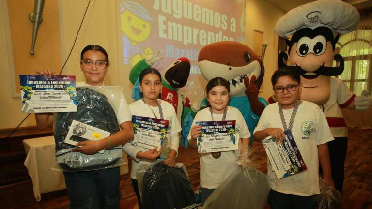 El proyecto “Eco Ecoba Kids”, de alumnos de la Primaria Bicentenario de la Independencia, se llevó el primer lugar en el concurso “Juguemos a Emprender Mazatlán”.