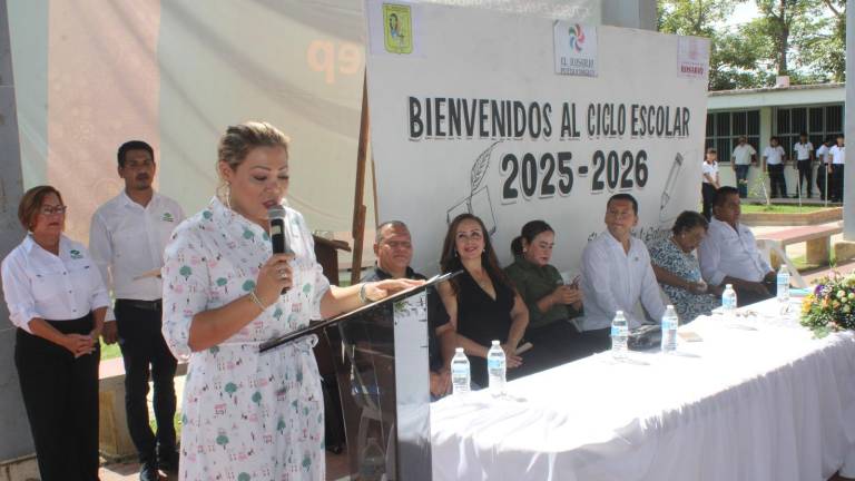 A nueve meses de haber iniciado su segundo periodo como Alcaldesa, Claudia Valdez Aguilar continúa sin emitir la convocatoria para la elección de síndicos y comisarios en el municipio.