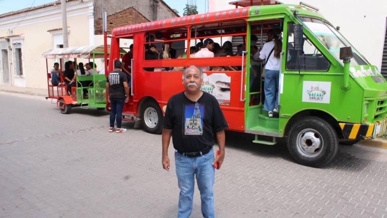 César Soto desde hace un año comparte su conocimiento sobre Rosario en el Safari Mágico.