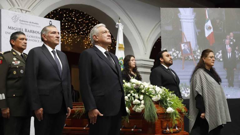Homenaje póstumo al Gobernador de Puebla, Miguel Barbosa, al que acudió el Presidente Andrés Manuel López Obrador.