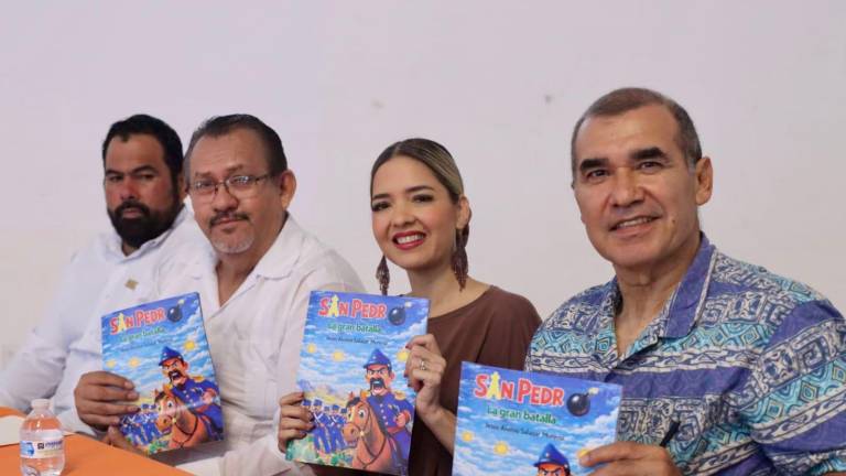 En el marco de la Semana del Día Internacional del Libro, se presentó en el Palacio Federal de Mazatlán la obra “San Pedro, la Gran Batalla”.