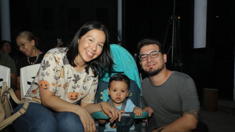 Ana López, Robertito y Roberto López