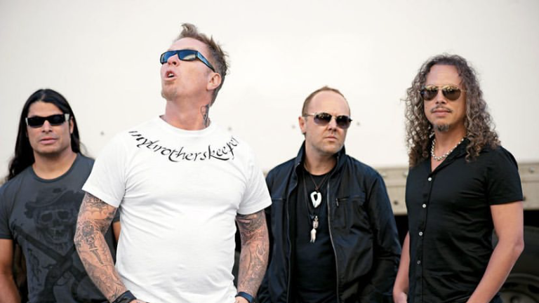 La banda Metallica realiza reedición de su álbum The Black Album, en el que participan artistas mexicanos y más.