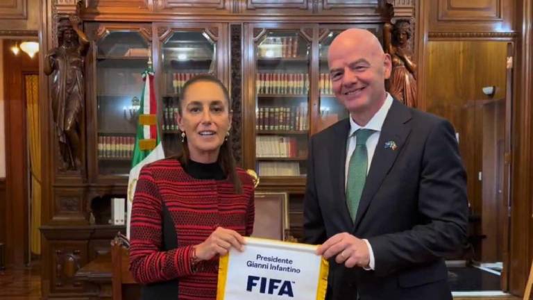 La Presidenta de México se reunió con el titular de la FIFA, Gianni Infantino, en Palacio Nacional.