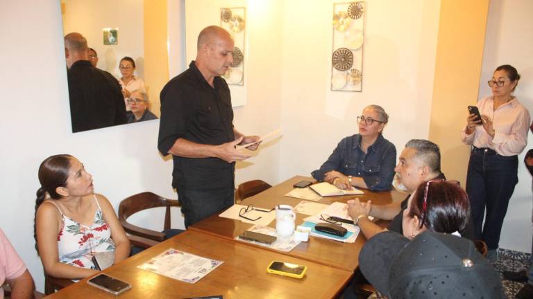 La Diputada federal, Graciela Domínguez, se reunió con comerciantes de Rosario para escuchar sus demandas y comprometer gestiones en su favor.