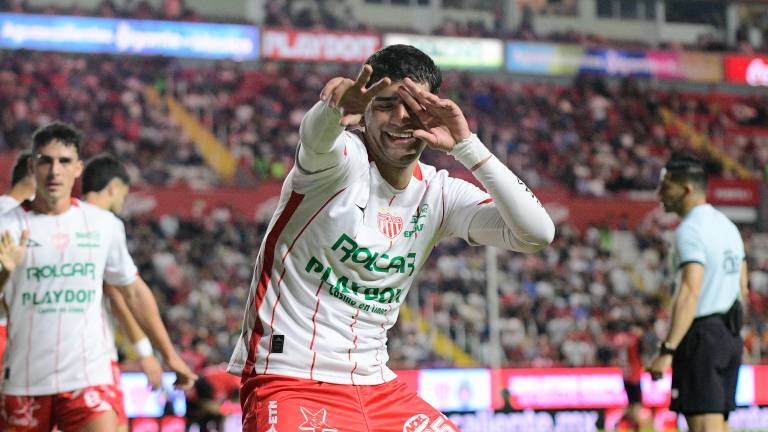 Javier Ruiz anota dos goles.