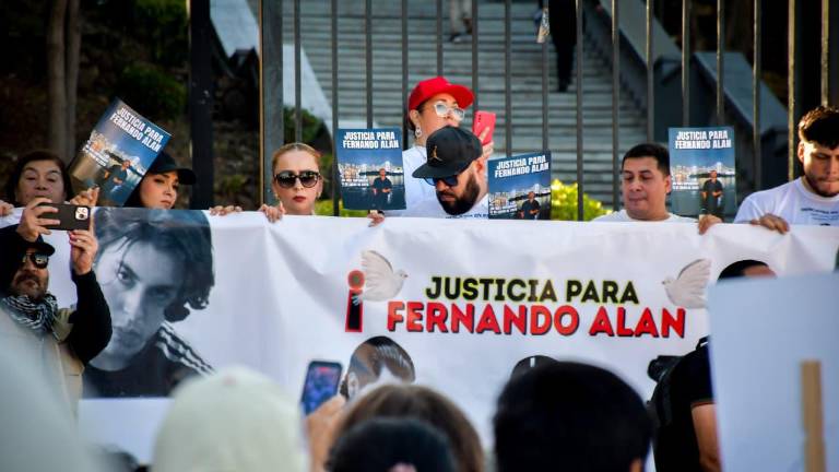 La familia del joven Fernando Alan pide no dejar que su caso se convierta en una cifra más de la violencia en Sinaloa.
