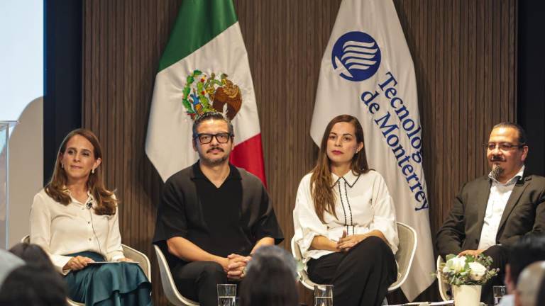 Los panelistas analizaron la violencia desde la verdad, la cultura de paz, la corresponsabilidad social y la recuperación de los espacios públicos.