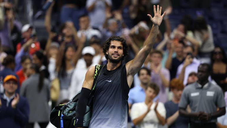 Carlos Alcaraz cae ante Ben Shelton en cinco mangas en los cuartos de final del US Open.