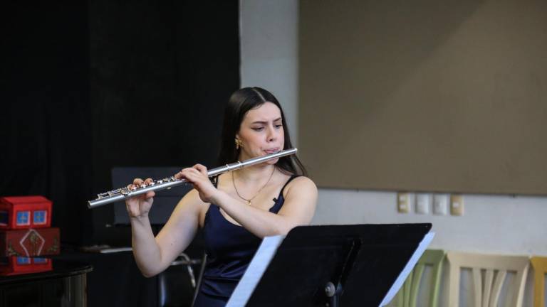 La alumna Elizabeth Russell ofrece un recital con temas clásicos.