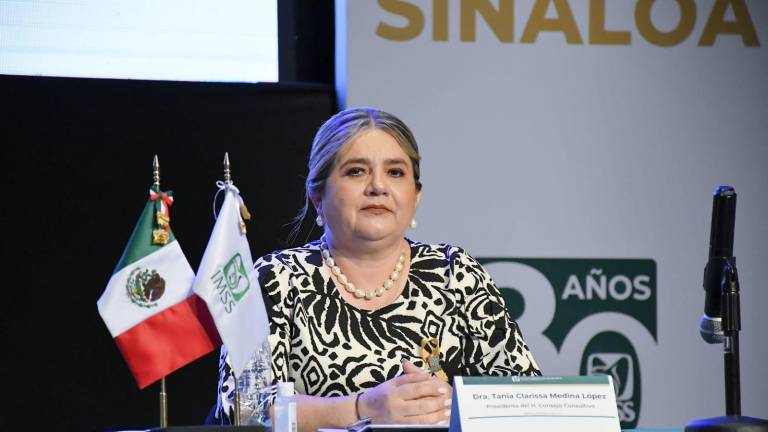Tania Clarissa Medina López, titular del IMSS Sinaloa, rindió su segundo informe de actividades en su carácter de presidenta del órgano colegiado.