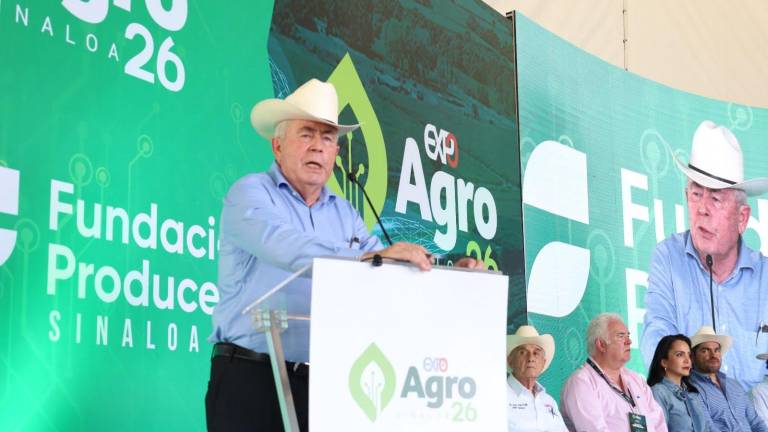 El Subsecretario de Agricultura del Gobierno de México, Leonel Cota Montaño, dejó el cargo por la aspiración política de su hijo en Baja California Sur.