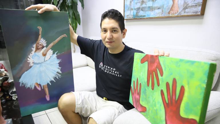 Luis Enrique Altamirano Mariscal, artista de 30 años con autismo, ha encontrado en la pintura y la escultura una forma de expresión y crecimiento personal.