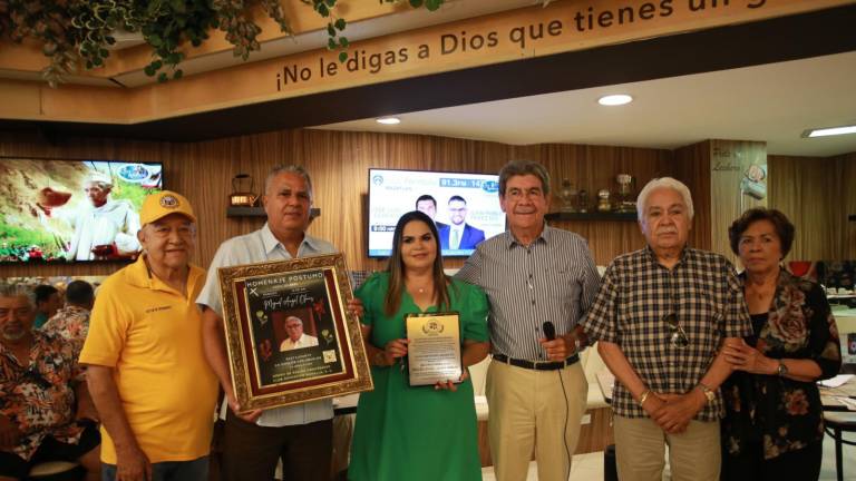 Rinden homenaje póstumo a tenista Miguel Ángel Olmos