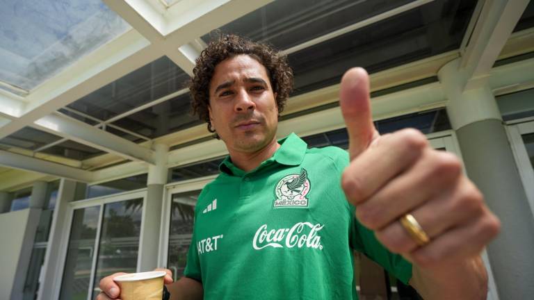 El guardameta internacional Guillermo Ochoa ya reportó con el Tricolor para la Fecha FIFA.