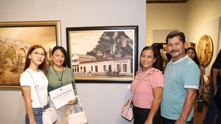 Andrea Robles, Lourdes Godínez, Érika Cervantes y Daniel Robles.