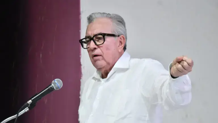 Rocha Moya pidió una nueva licencia luego de un día de haber vuelto a sus funciones como gobernador.