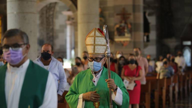 Urge Obispo de Mazatlán a vacunarse contra el Covid-19 y evitar enfermar de gravedad