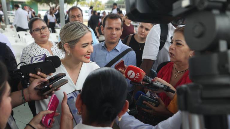 La Alcaldesa de Mazatlán Estrella Palacios Domínguez anuncia la Villa Navideña 2025.