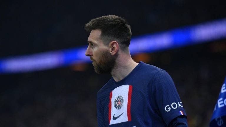 Lionel Messi nada pudo hacer para evitar la derrota del Lyon.