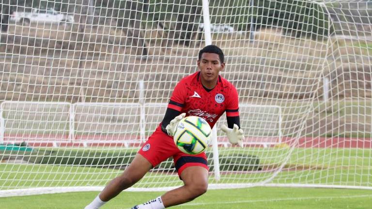Mazatlán FC le está dando de probarse a ocho de sus jugadores juveniles en la pretemporada que realizan en Querétaro.