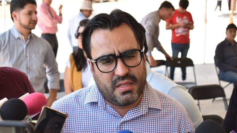 Al 80%, limpieza de canales y drenes en Culiacán: Alcalde