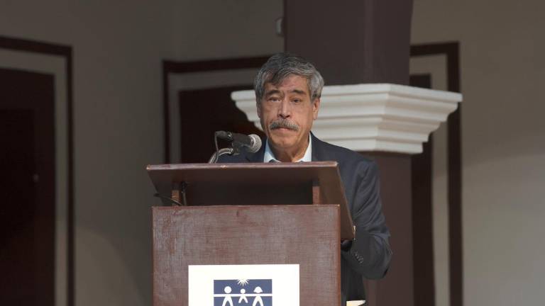 Óscar Loza Ochoa, presidente de la Comisión Estatal de Derechos Humanos de Sinaloa, advierte que la crisis en la entidad aún no ha mejorado.