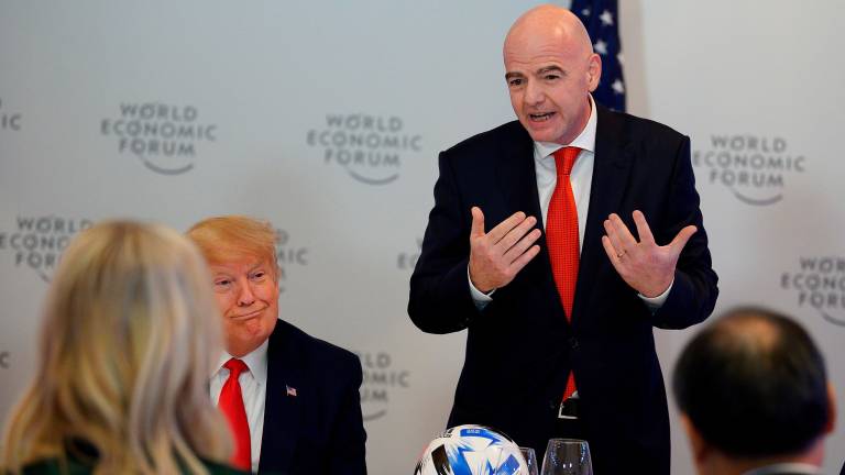 El dirigente enfrenta una creciente presión por el fallido plan para abrir a inversionistas privados los derechos comerciales de la Copa del Mundo.