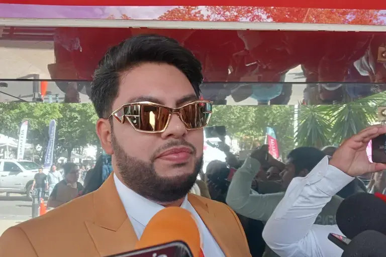 Alcalde de Elota está en París, en foro mundial de alcaldes