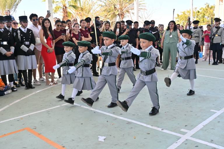 Disciplina y civismo reinan en el Encuentro Nacional Perla del Pacífico Mazatlán, de Escoltas de Bandera