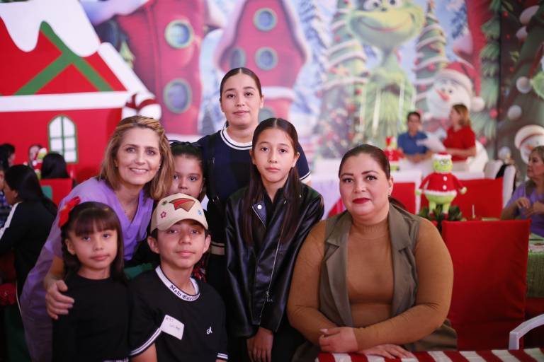 Celebra GANAC su tradicional posada navideña